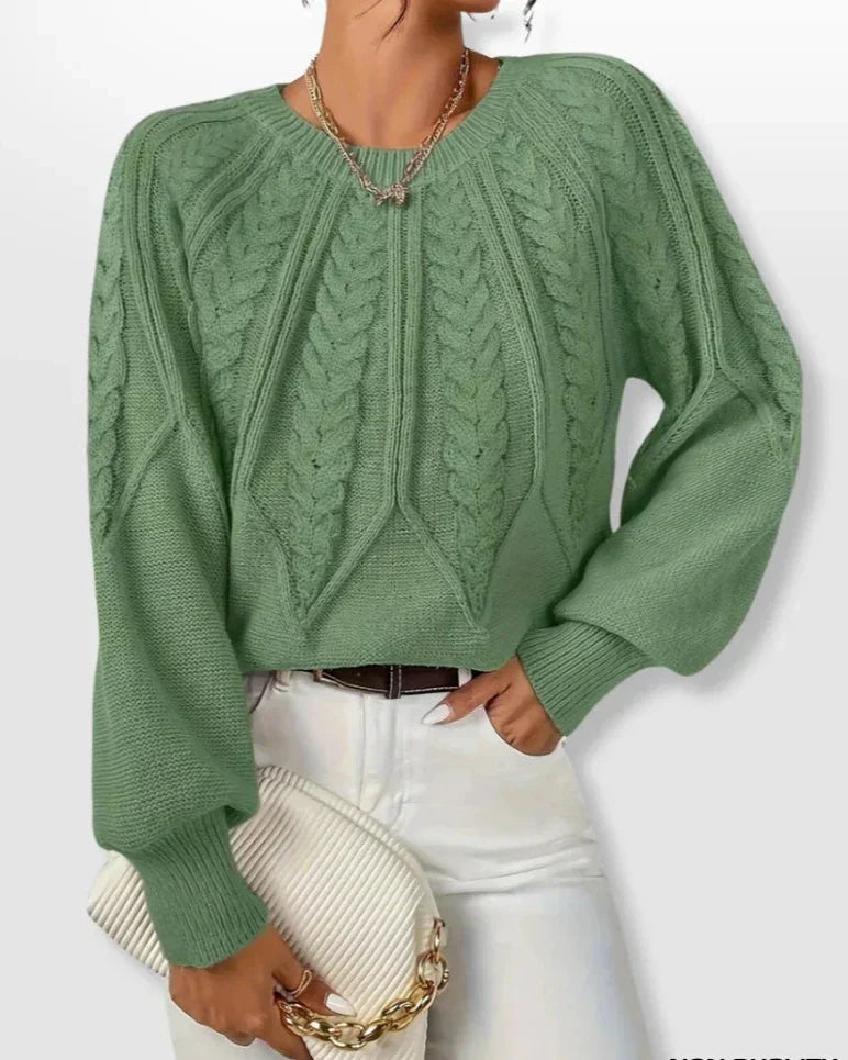 SIENNA | Knitted jumper with a slim fit - Liora Melbourne