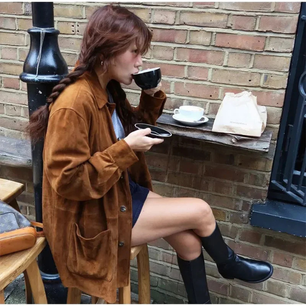 LALUNA | Suede coat with statement silhouette - Liora Melbourne