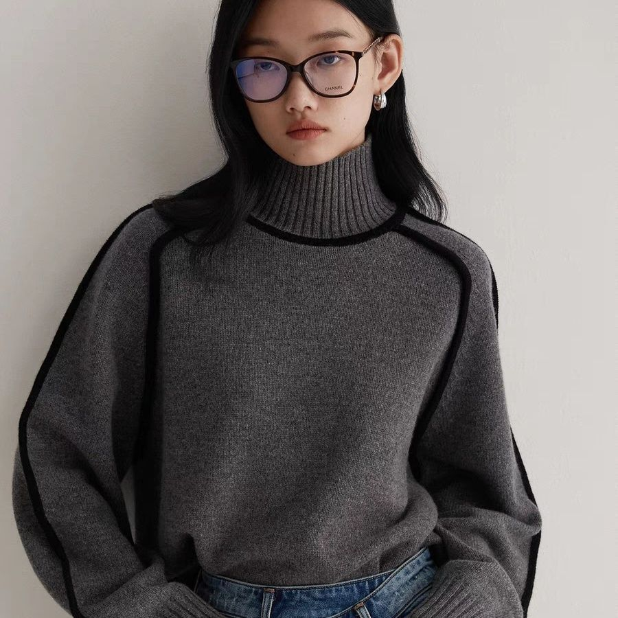 BELLA | Turtleneck jumper with ribbed trim - Liora Melbourne