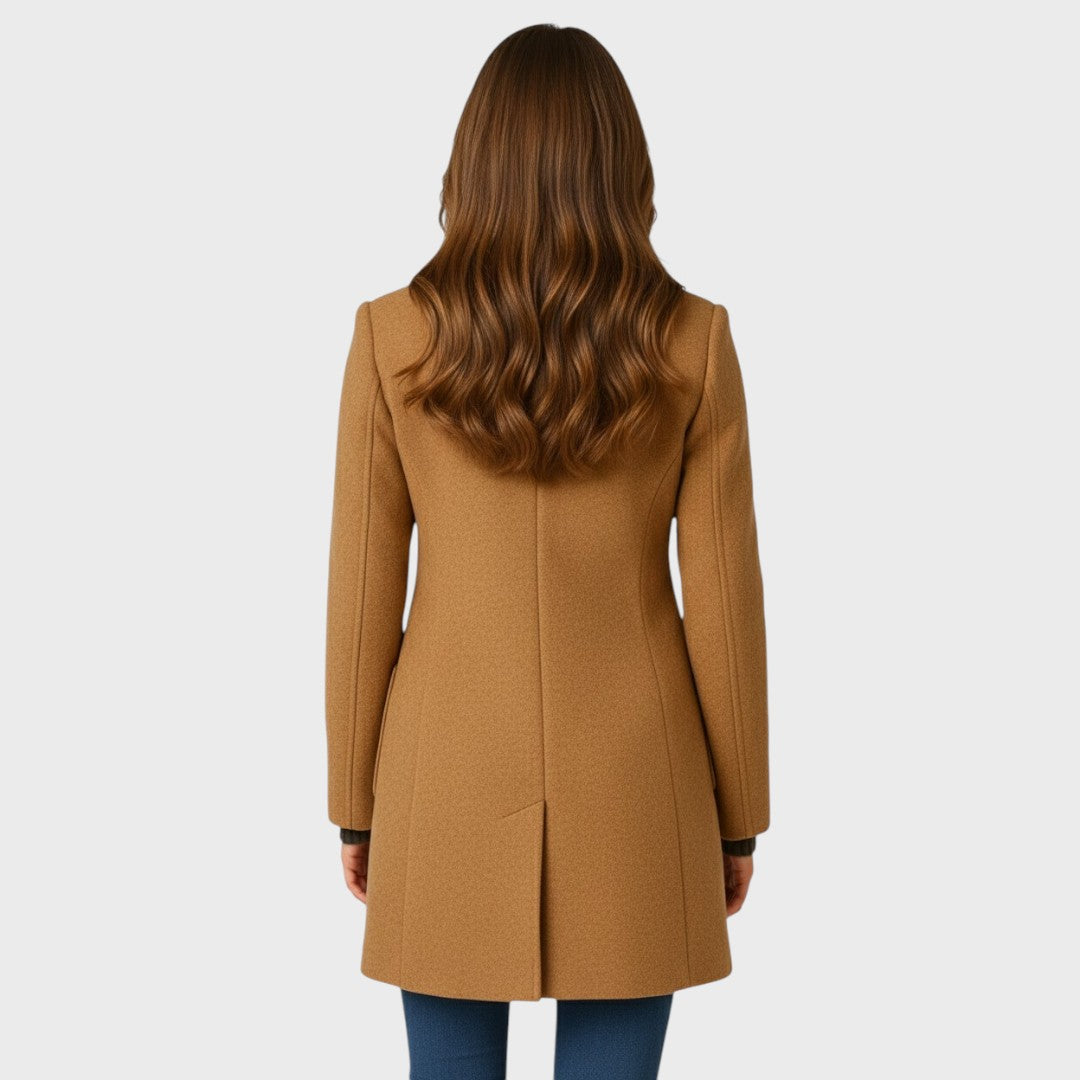 KAROLINA | Coat with button front