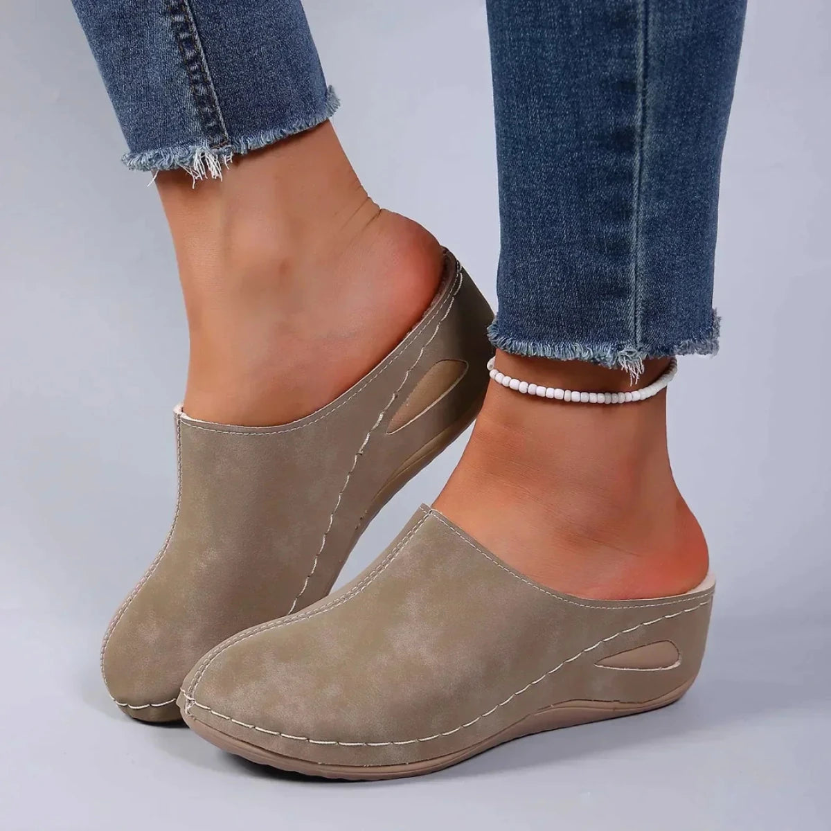 HARPER | Orthopaedic slippers with cushioned footbed - Liora Melbourne