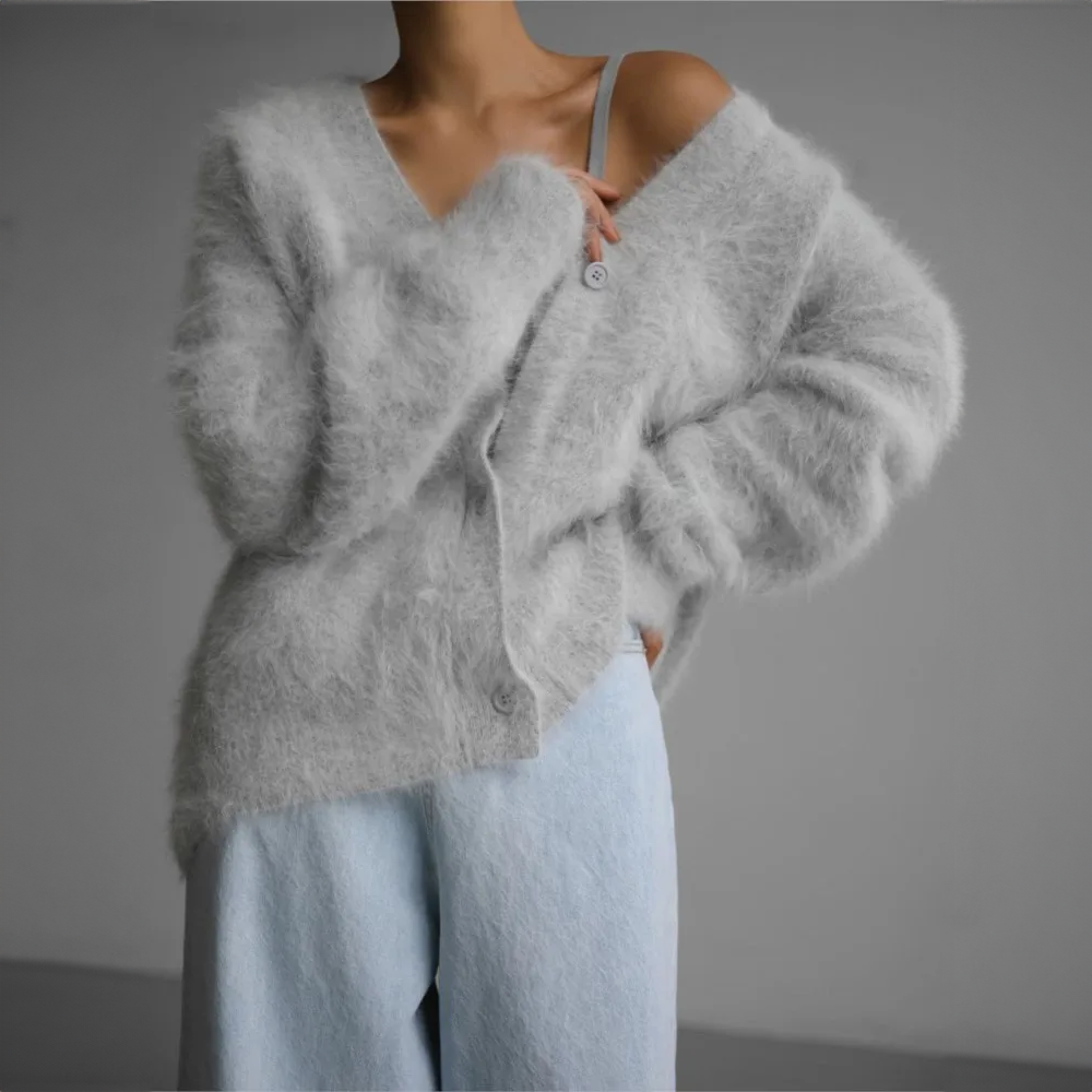 FREYA | Oversized knitted cardigan with button front - Liora Melbourne