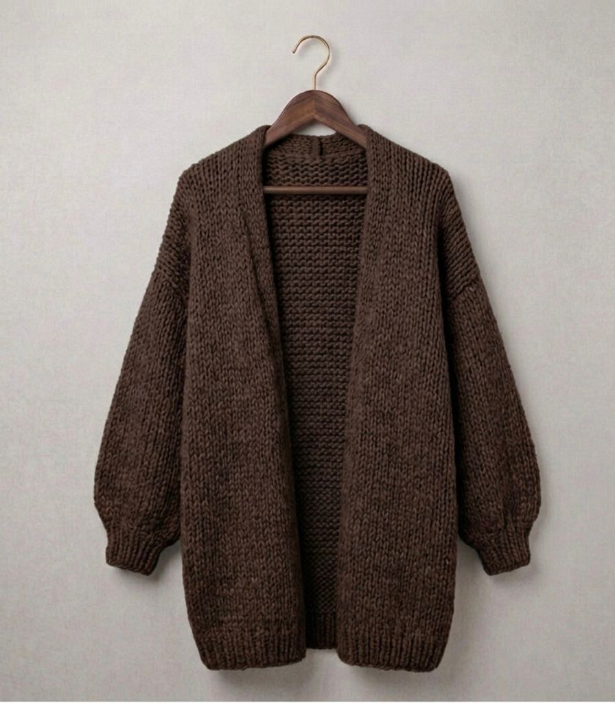 SUMMER | Oversized cardigan with dropped shoulders - Liora Melbourne