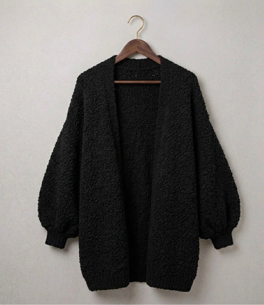 SUMMER | Oversized cardigan with dropped shoulders - Liora Melbourne