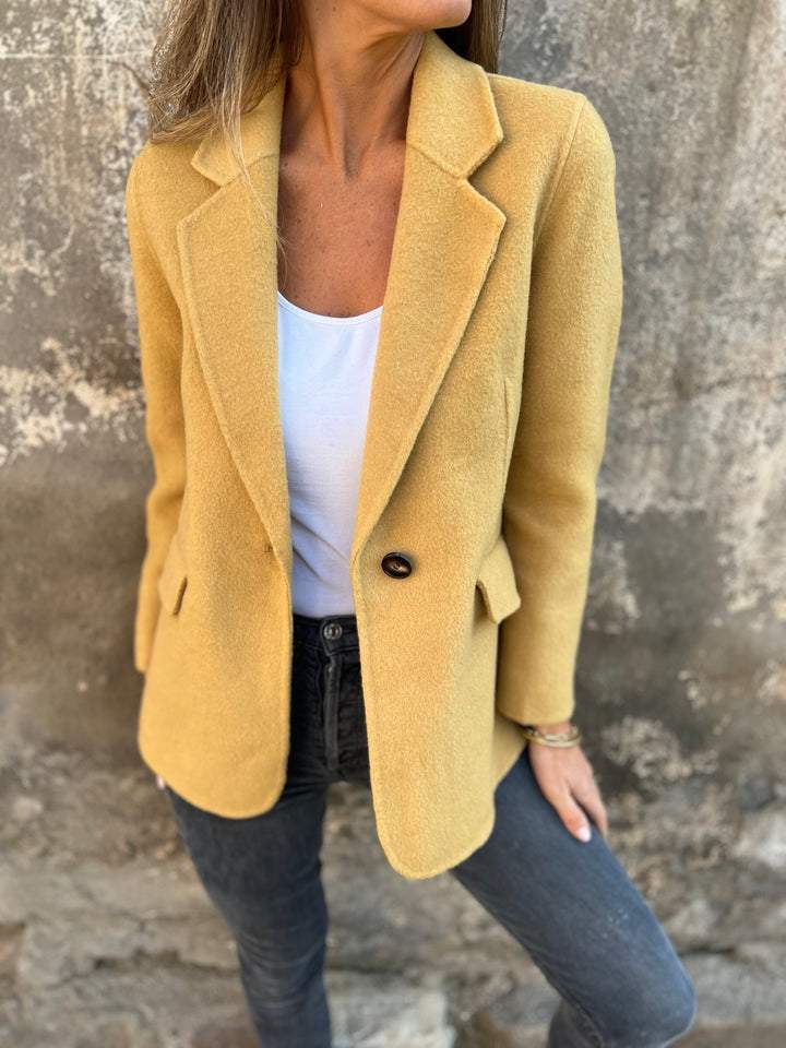 CHELSEA | Blazer with lapel collar - Liora Melbourne